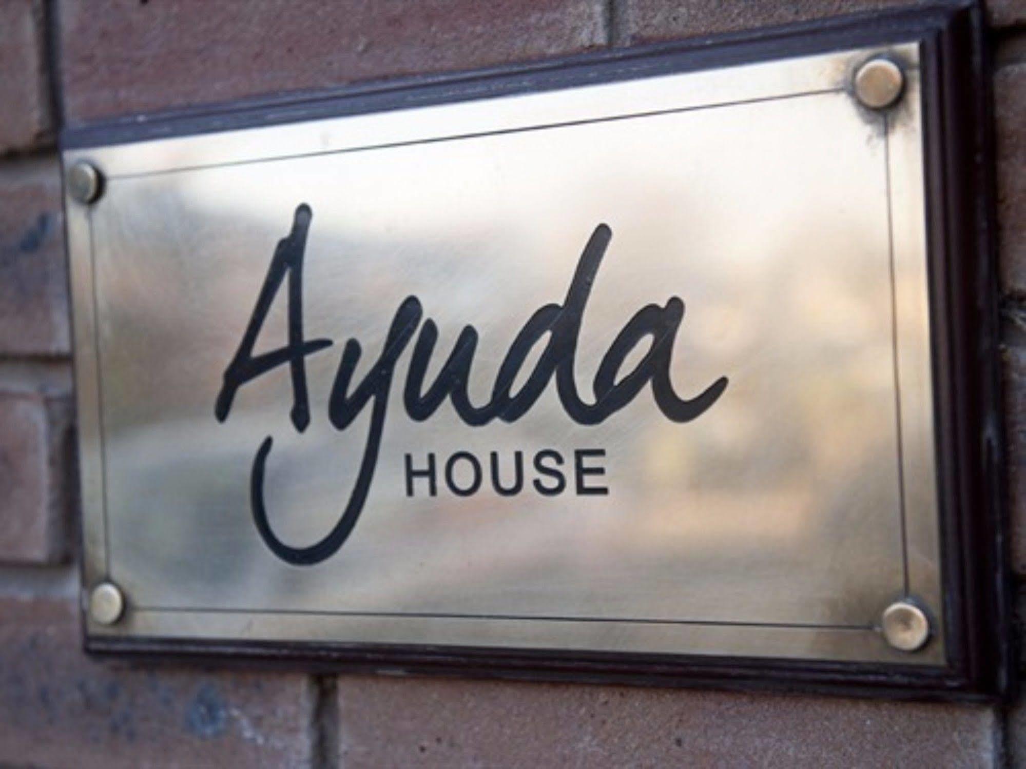 Hotel Ayuda House Altrincham Exterior foto